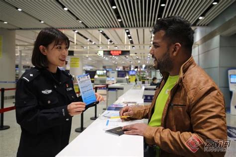 昆明机场边检站超级黄金周验放出入境旅客74752人次_央广网