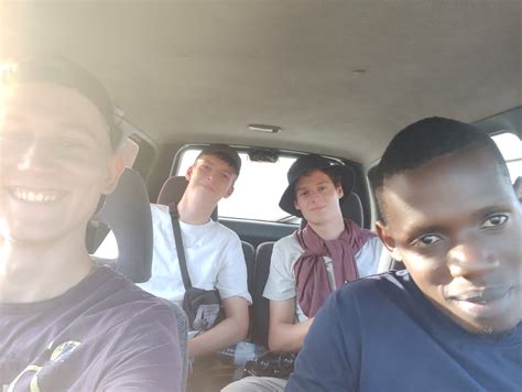 Experience A 4X4 Safari In Uganda With An Expert Driver