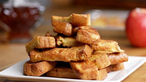 How To Cook Frozen French Toast Sticks - Recipes.net