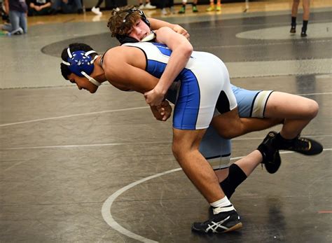 37th Marinelli-EHT Junior Varsity High School Wrestling Tournament in ...