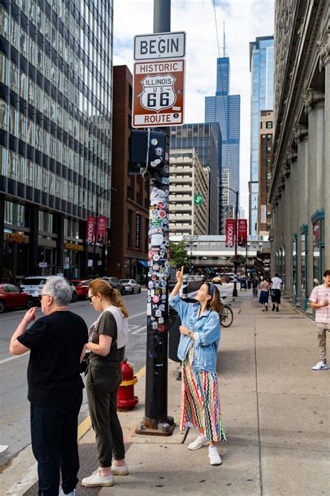 20+ ICONIC Things to Do in Chicago (Helpful Guide & Tips)