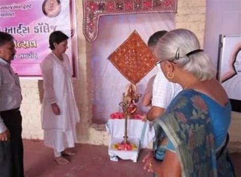 UTS Mahila Arts College Nadiad Campus: Photos, Virtual Tour