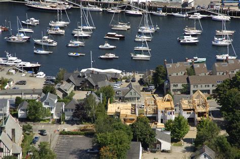 Waterfront Restaurant Marina in Camden, ME, United States - Marina ...