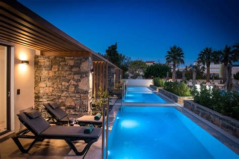 Suite Swim Up with Private Pool - Petousis - Hotel and Suites in ...