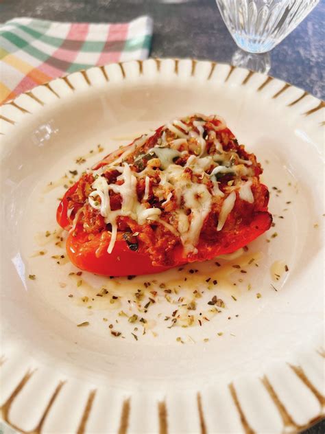 HEALTHY STUFFED PEPPERS