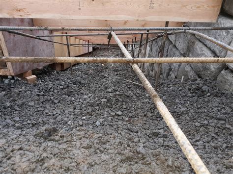 How to Form Up Concrete Steps 的图像结果