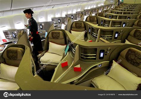 Boeing 777 Business Class 的图像结果