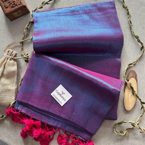 Baby Pink Handloom Cotton Saree With Flower Printed Blouse | Gopikanya ...