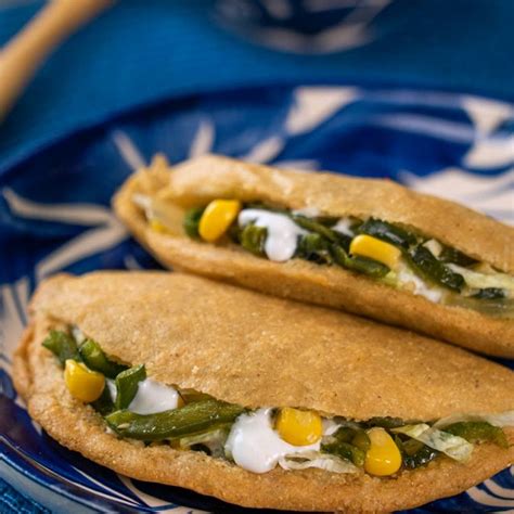 Quesadillas de Rajas con Queso Recipe | Samsung Food App