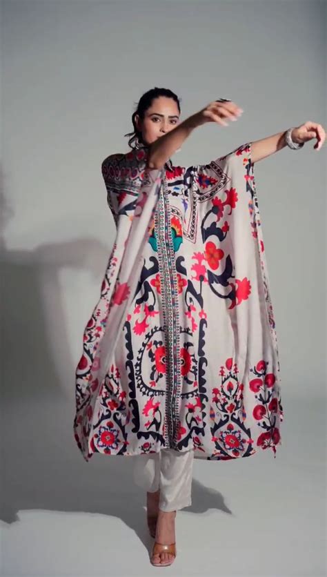 Pure muslin silk digital printed kaftan set– Aashvi Couture