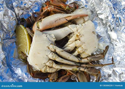 Cooked Blue Crab. Delicacy. Stock Photo - Image of blue, claws: 130306220
