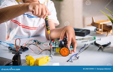 Homemade Arduino Robots 的图像结果