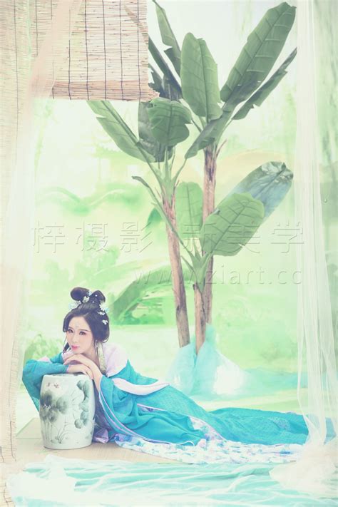 卷珠帘-紫菜片集-梓摄影官网|复兴中国式的美与优雅、古风、艺术照
