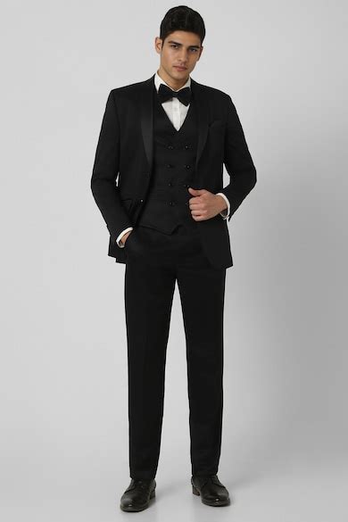 Buy Men Black Textured Slim Fit Wedding Three Piece Suit Online ...