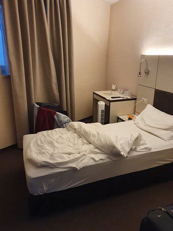 B_SMART (Basel) - Specialty B&B Reviews, Photos, Rate Comparison ...