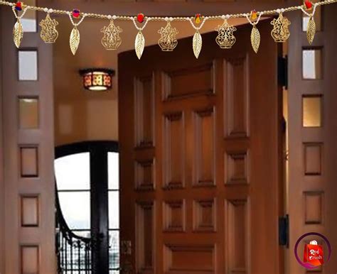 Brown Leaf Traditional Art Handmade Golden Colour Kalash Design Door ...