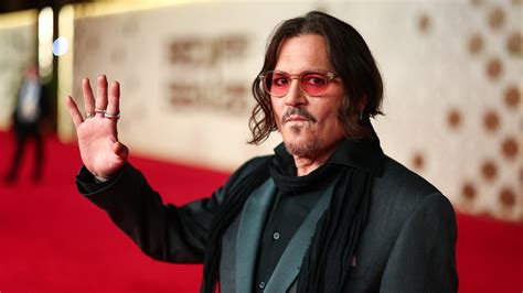 Johnny Depp's Ebenezer: Christmas Carol Adds Harry Potter's Rupert ...