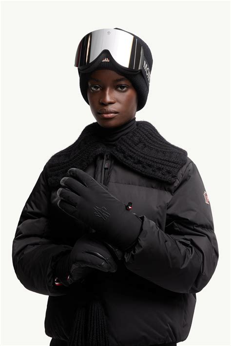 Black Padded Soft Shell Gloves - Scarves & Gloves for Women | Moncler US