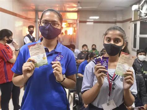 Vaccination of Children : Covid-19 vaccination of children in 12-14 age ...