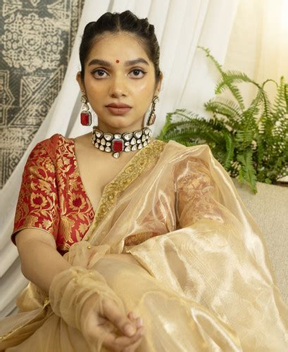 Royal Radiance - P0101 | PetalsbySwathi