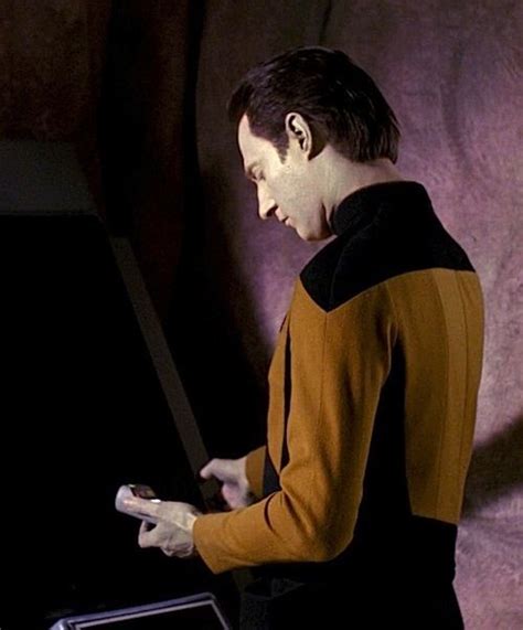 Commmander Data Star Trek 的图像结果