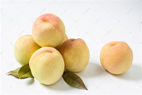 水蜜桃的热量(卡路里cal),水蜜桃的功效与作用,水蜜桃的食用方法,水蜜桃的营养价值
