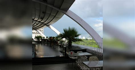 Mother's Wax Cafe For Stunning Views I LBB Kolkata