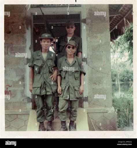 Vietnam 1967 us army helicopters hi-res stock photography and images ...