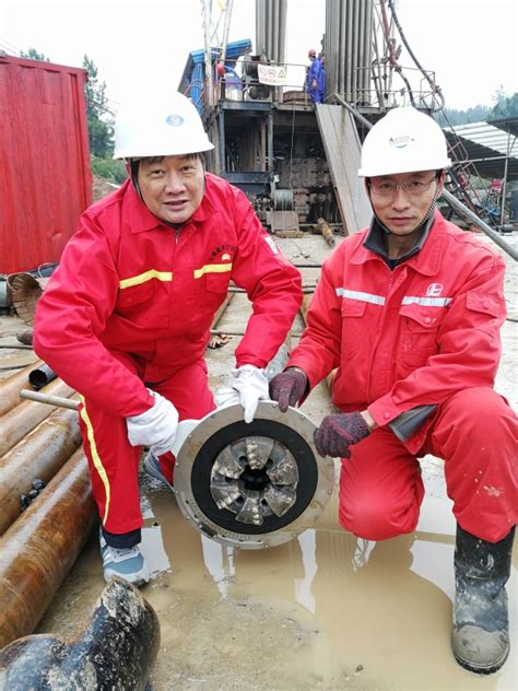 安徽省地质矿产勘查局313地质队——我队研发的大口径不提钻取心钻具在皖油地1井中试验成功