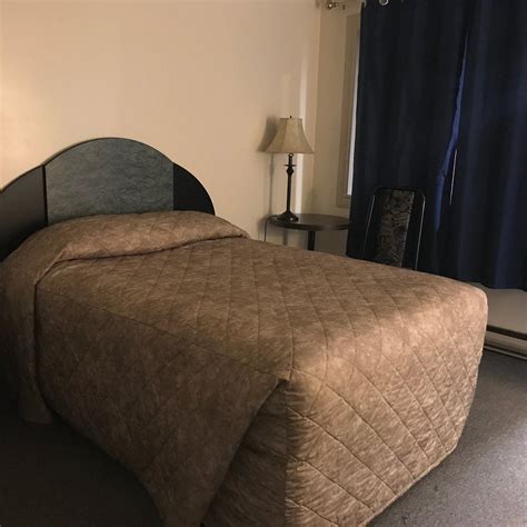 CROWN & ANCHOR INN (Geraldton) - Inn Reviews & Photos - Tripadvisor