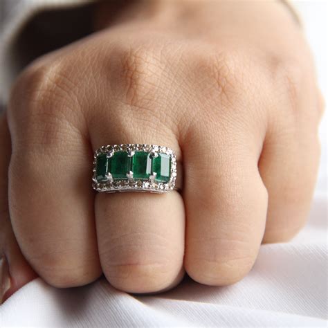 Cubic Mara Natural Emerald Ring – The Jaipur Tradition