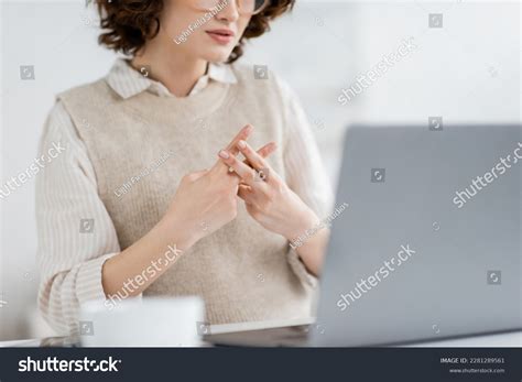 1,858 F Sign Language Images, Stock Photos, 3D objects, & Vectors ...