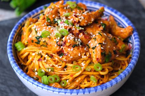 Hot Honey Garlic Noodles - The Good Bite