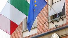 consolato italiano in un consolato discriminato lacio drom 00 consolato italiano in un consolato discriminato lacio drom 00