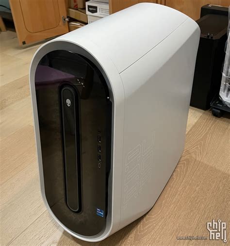 Alienware R15 Unboxing 的图像结果