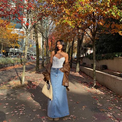 15 Long Denim Skirt Outfit Ideas to Try This Year