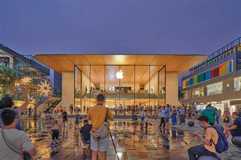 北京三里屯 Apple Store 新店开幕，它代表了苹果零售的现在和未来 | 理想生活实验室 - 为更理想的生活
