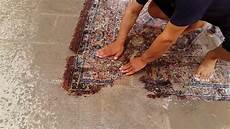 come lavare tappeti lavaggio tappeto a mano questo tizio 232 un genio wow come lavare tappeti lavaggio tappeto a mano questo tizio 232 un genio wow