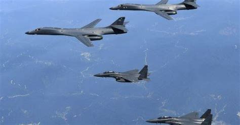 美 B-1B 전략폭격기 2대, 8일 한반도 상공에서 