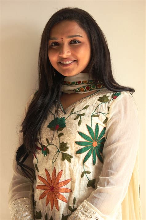 Deepthi Nambiar Latest Cute Photos Stills |Tamil Cinema News Updates ...