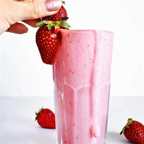Strawberry Yogurt Smoothie