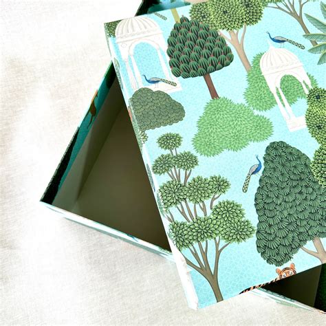 Bagh Small Square Gift Box – Paperfields