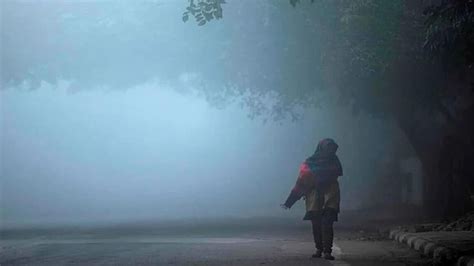 IMD Weather Forecast: Seasons Coldest Day In Kolkata Bone Chilling Cold ...