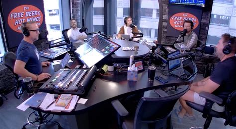 Segment 17: Joe’s 10K In Chicago, Kim And Ray J Drama And Queen Themed ...