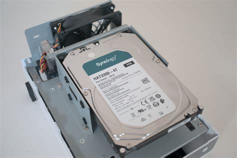 How can you use S.M.A.R.T. to check HDD and SSD health? - NAS Master