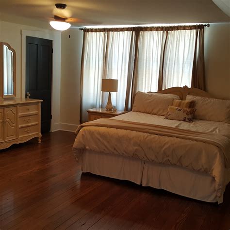 HALF CORKED INN (Hermann) - Inn Reviews & Photos - Tripadvisor