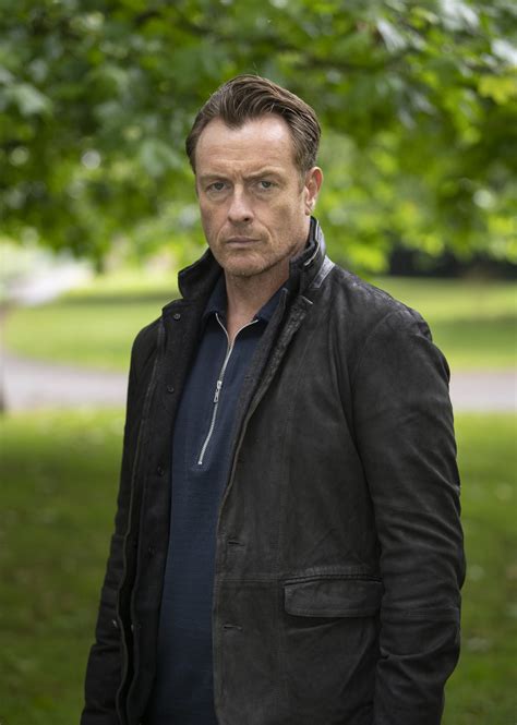 McDonald & Dodds series 4: The Rule of 3 stars Pixie Lott in cast