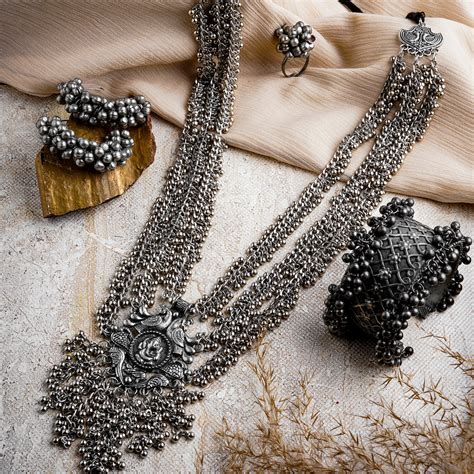 Teejh Shawna Silver Oxidised Jewelry Gift Set
