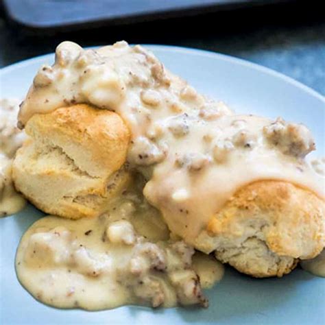 Easy Biscuits And Gravy W Sausage Rosemary Gravy Recipes Sum Of Yum