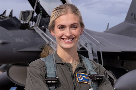 Rezultat imagine pentru fighter